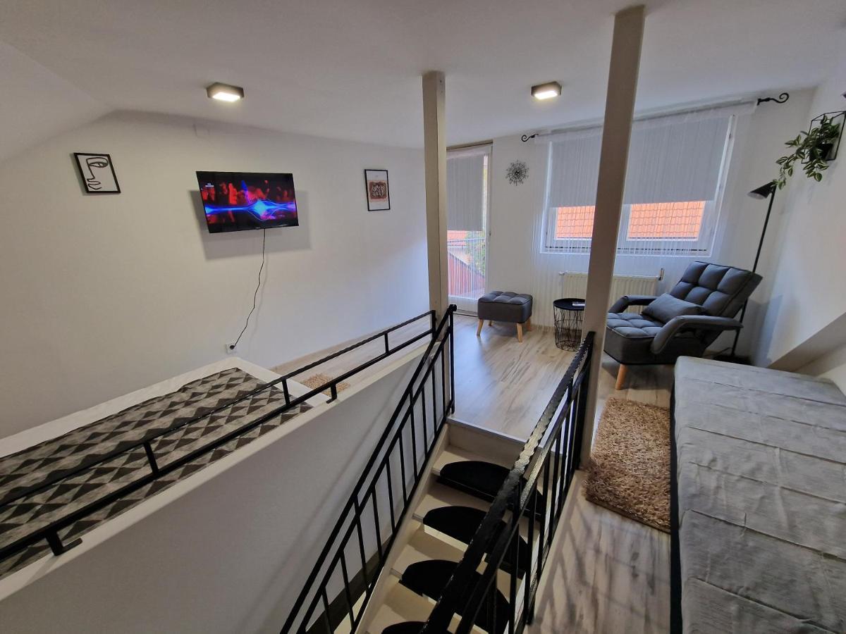 Schmidt Apartman Miskolc Belvarosaban Exterior photo
